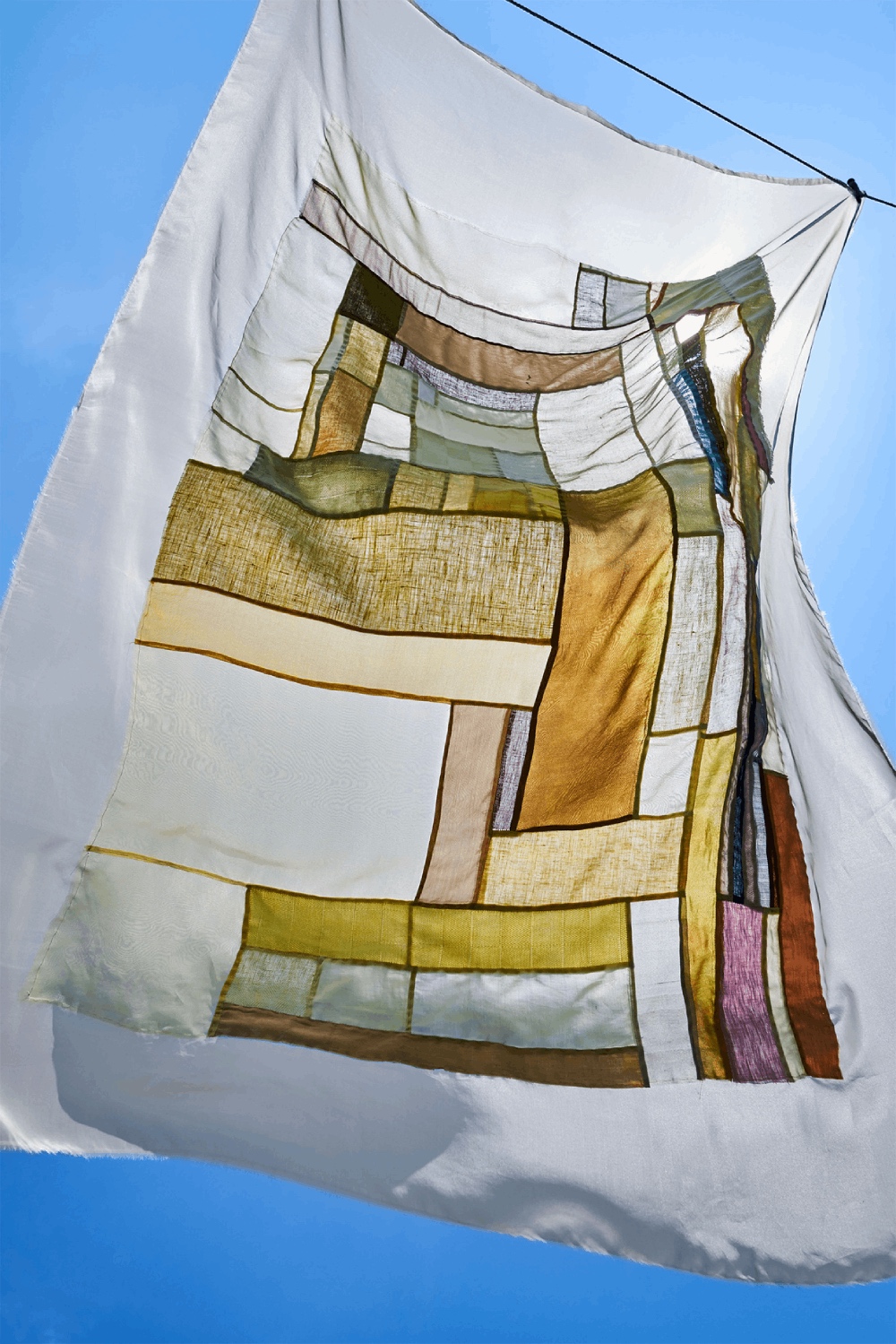 纺织艺术家kiva motnyk分享了自然染色的美感